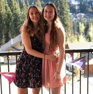 Meet your Posher, Caroline